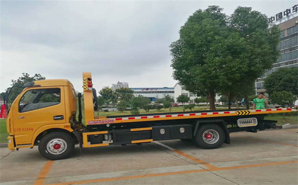益阳定远24小时拖车救援电话号码，定远道路救援公司怎么收费的